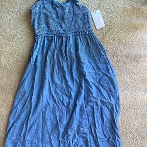 Isabel Maternity By Ingrid & Isabel Maxi Dress Womens M Blue Chambray Smocked